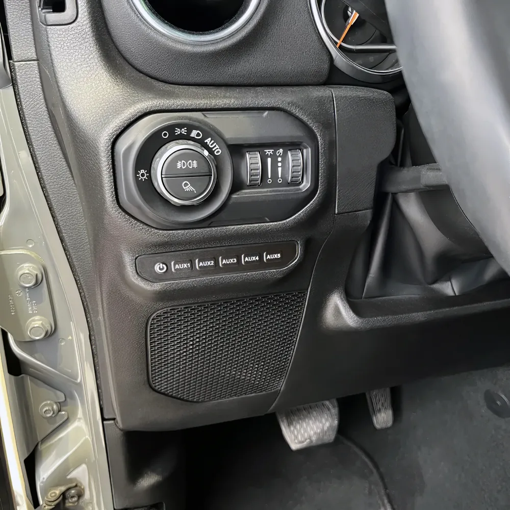 Voswitch Schalterpanel Slim Komplettset passend für Jeep Wrangler JL & Gladiator JT