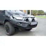 ARB Stealthbar Stoßstange für Toyota Hilux Revo ab 2021 mit Seilwindenaufnahme, schwarz