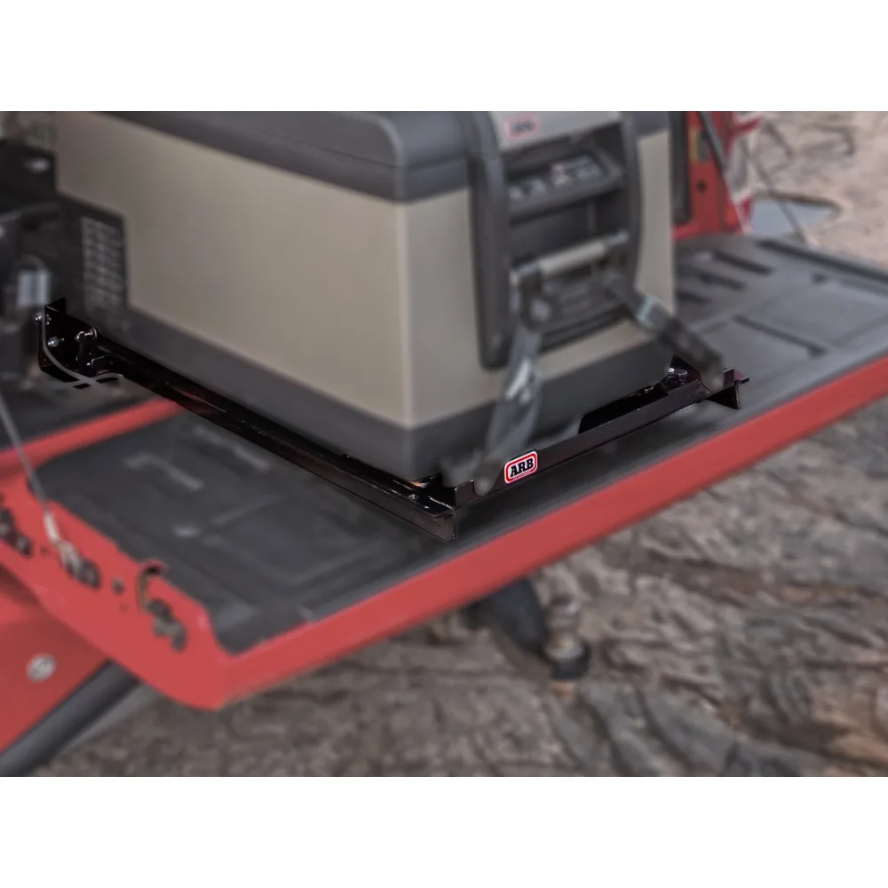 ARB Ausziehbare Montageplatte für Kühlboxen 60 & 78 l (120 kg Tragkraft)