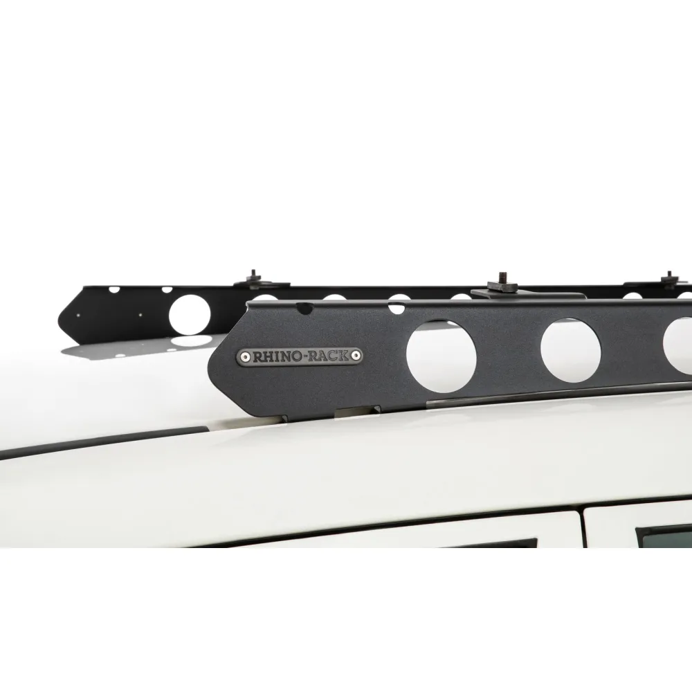 Rhino-Rack Backbone Montagekit für Mitsubishi Pajero V80 5-Türer