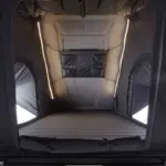 Alu Hartschalen Dachzelt CUMARU XP 135 All Black - Komfort-Hybridmatratze