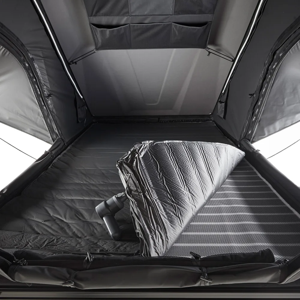 Alu Hartschalen Dachzelt CUMARU XP 135 All Black - Komfort-Hybridmatratze