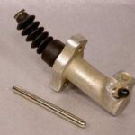 Kupplungsnehmerzylinder, 2.5-L. AMC, CJ, 83 - 86