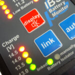 IBS DOPPELBATTERIESYSTEM IBS-DBS, 12-V, FÜR IBS-DBM GEEIGNET, MIT MONITOR