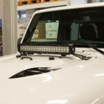 Halter für 20" Led-Lightbars auf der Motorhaube Jeep JK 07-18