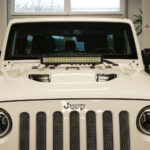 Halter für 20" Led-Lightbars auf der Motorhaube Jeep JK 07-18