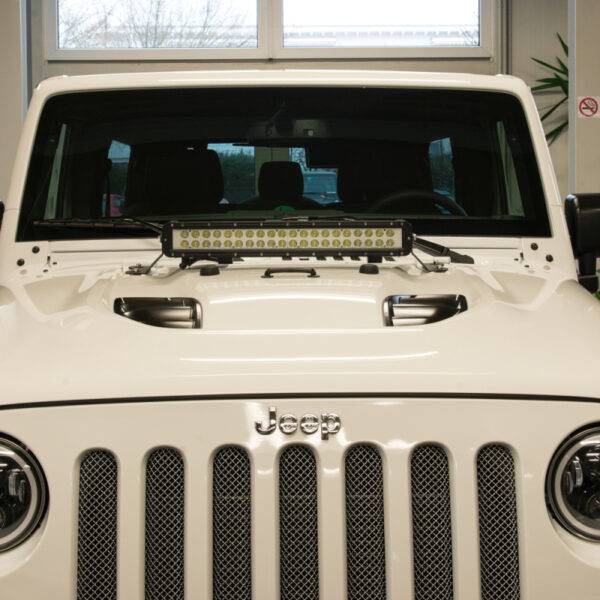 Halter für 20" Led-Lightbars auf der Motorhaube Jeep JK 07-18