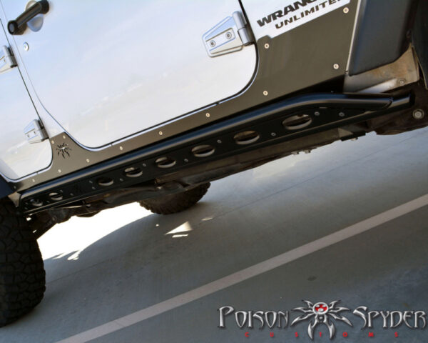 Poison Spyder Flankenschutz Rocker Knocker 4 Türer mit TÜV Body Mounted Jeep JK 07-18