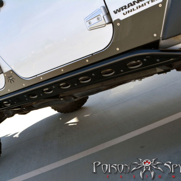 Poison Spyder Flankenschutz Rocker Knocker  4 Türer mit TÜV  Body Mounted Jeep JK 07-18