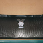 Gummi-Fußmattenset Laderaum schwarz Husky Liners CJ: 76 - 86