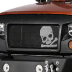 Rugged Ridge Spartan Kühlergrilleinsatz Totenkopf Jeep JK 07-18