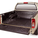 Ladeflächenschutz NISSAN NP300 Doppelkabine, über Bordkante