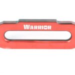 Aluminiumseilfenster Warrior rot mit silberfarbenem Logo