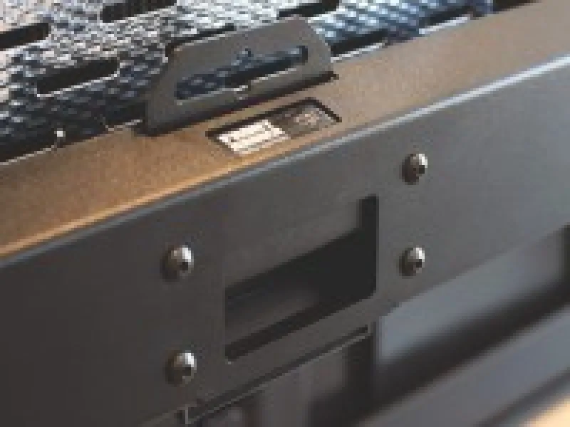 Universal Kühlboxschiene / 40L bis 52L - von Front Runner