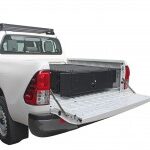 Toyota Hilux Revo DC (2016-Aktuell) Reise-Schubladen Kit - von Front Runner
